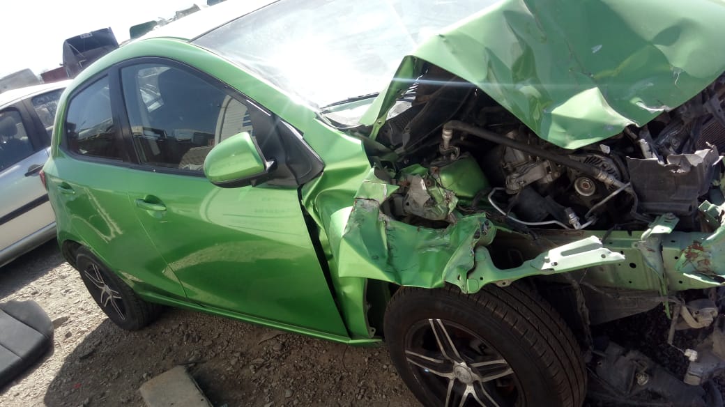  Mazda 2 2012    EN DESARME